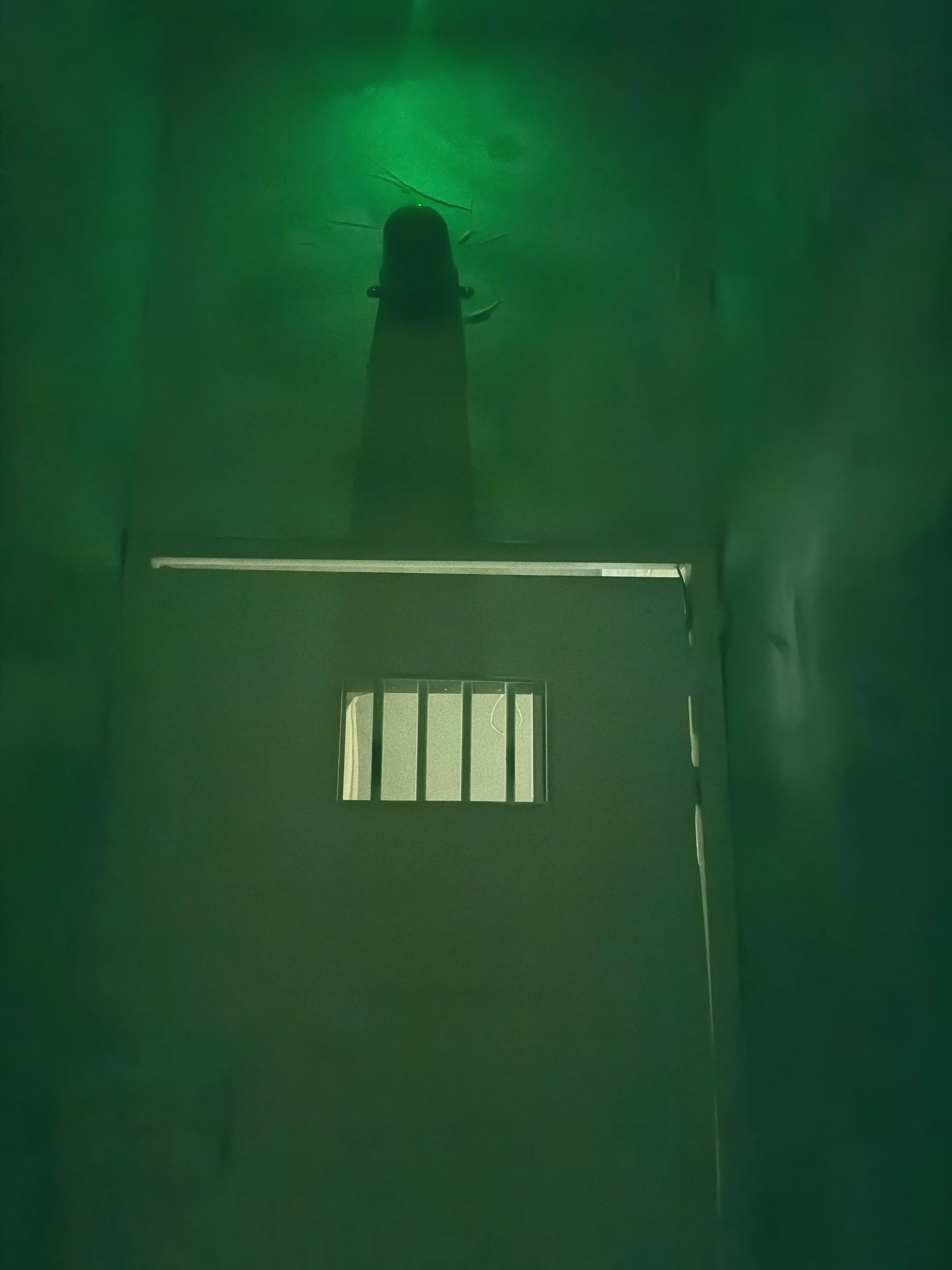 Ambiente interno dell’escape room Complotto