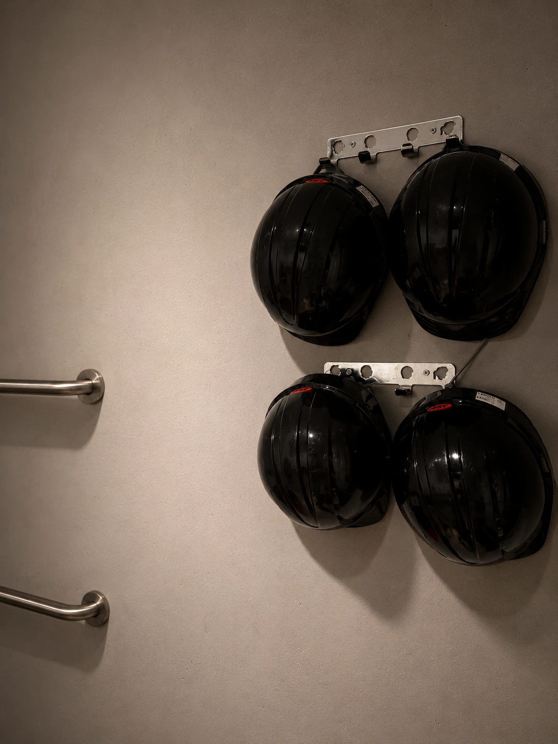Dettaglio scenografico dell’escape room Safe Room